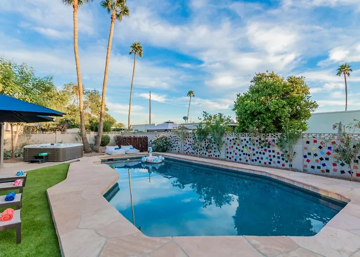 87th Pl - 4br - * Scottsdale