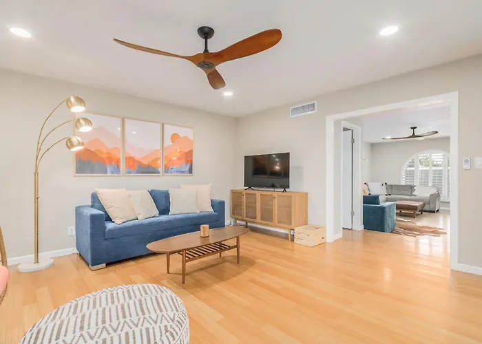 87th Pl - 4br - * Scottsdale