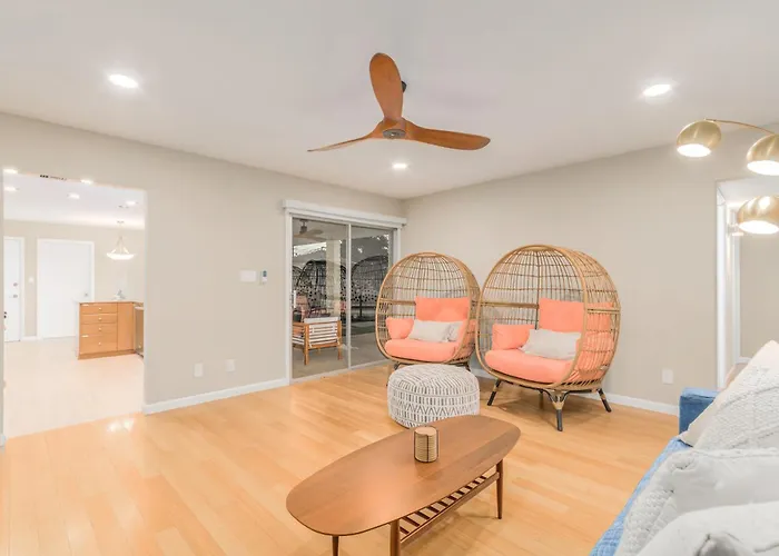 87th Pl - 4br -