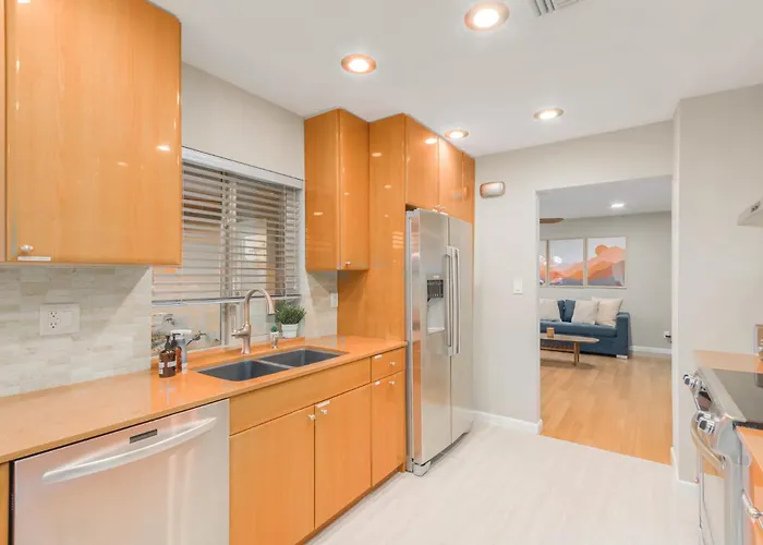87th Pl - 4br -